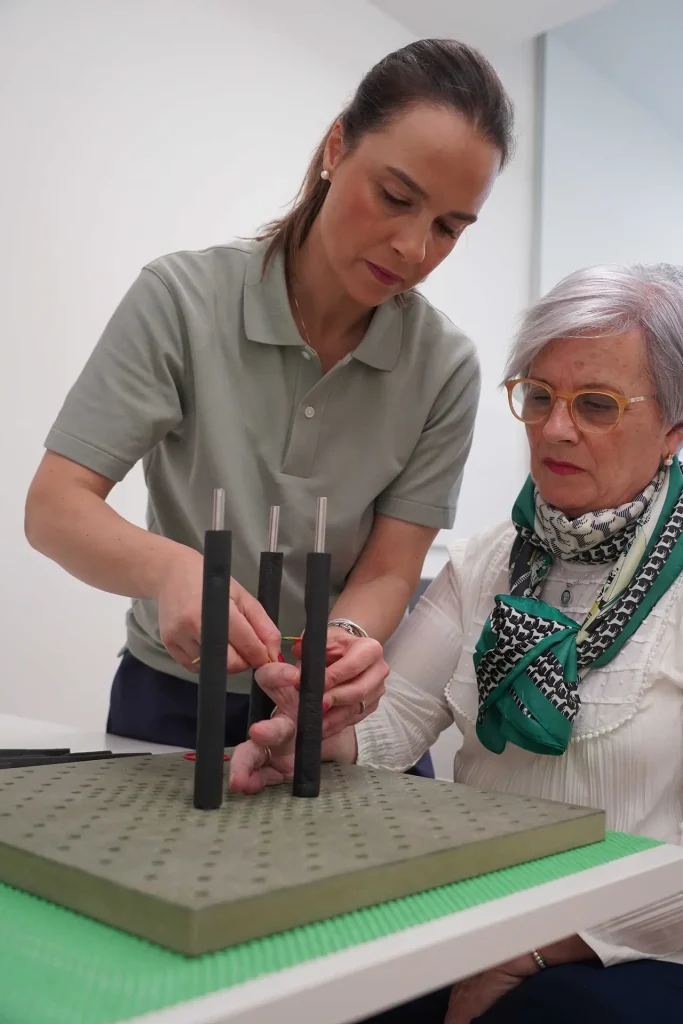 rehabilitacion-mano-gijon-asturias